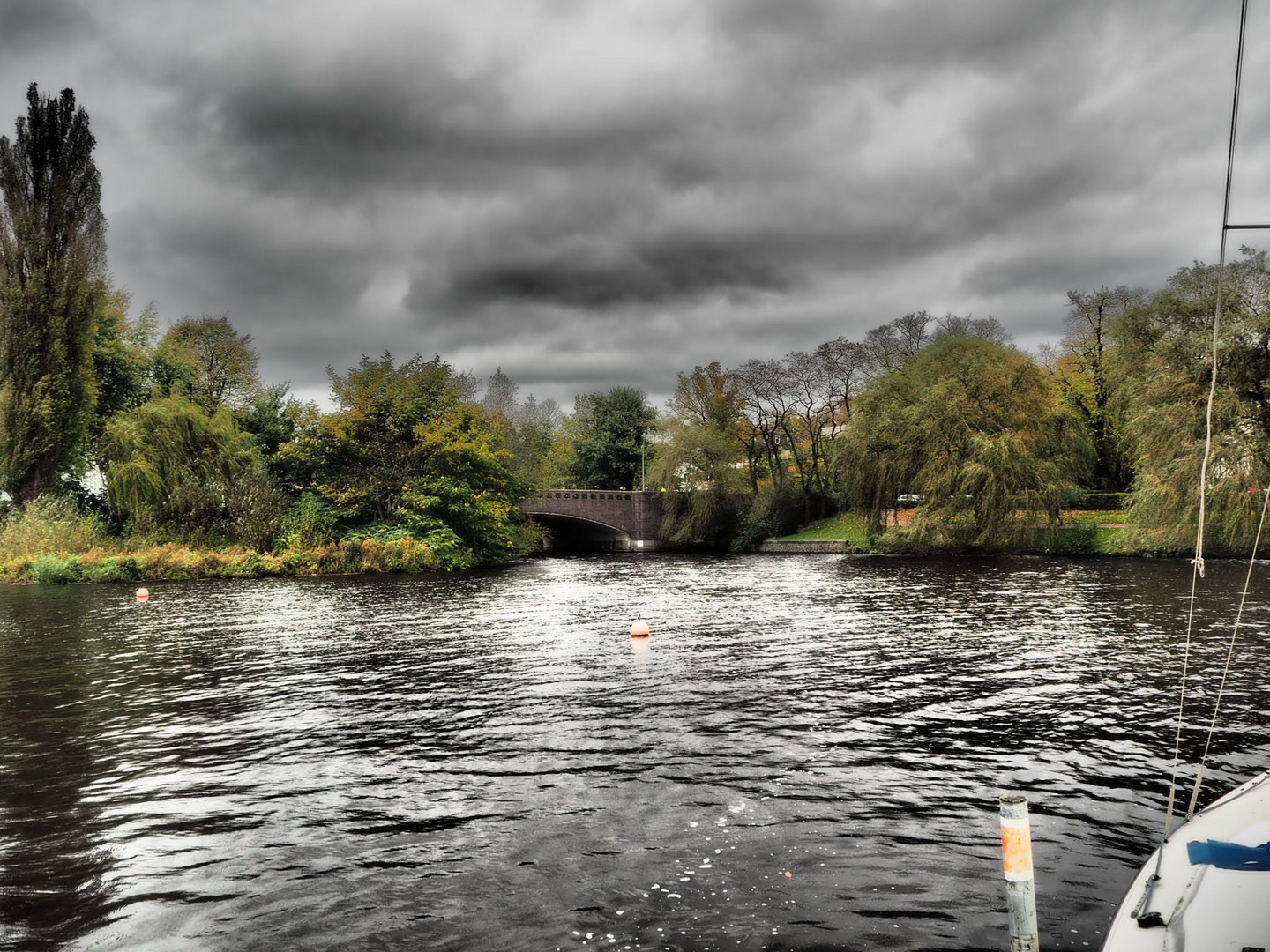 Gewitterstimmung an der Alster