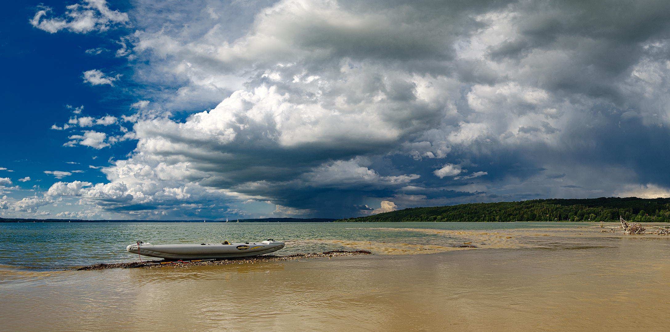 Gewitterstimmung beim Kajak paddeln am Ammersee