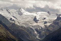 Gewitterstimmung über dem Rosegtal (Engadin)