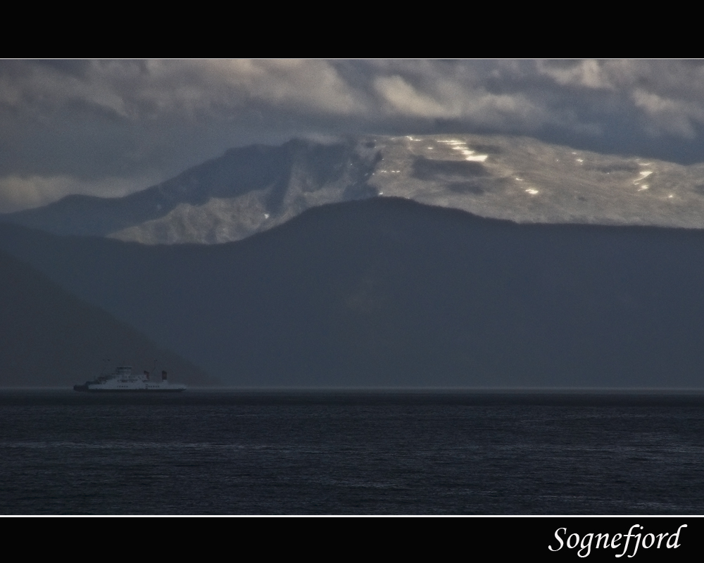 Gewitterstimmung über dem Sognefjord