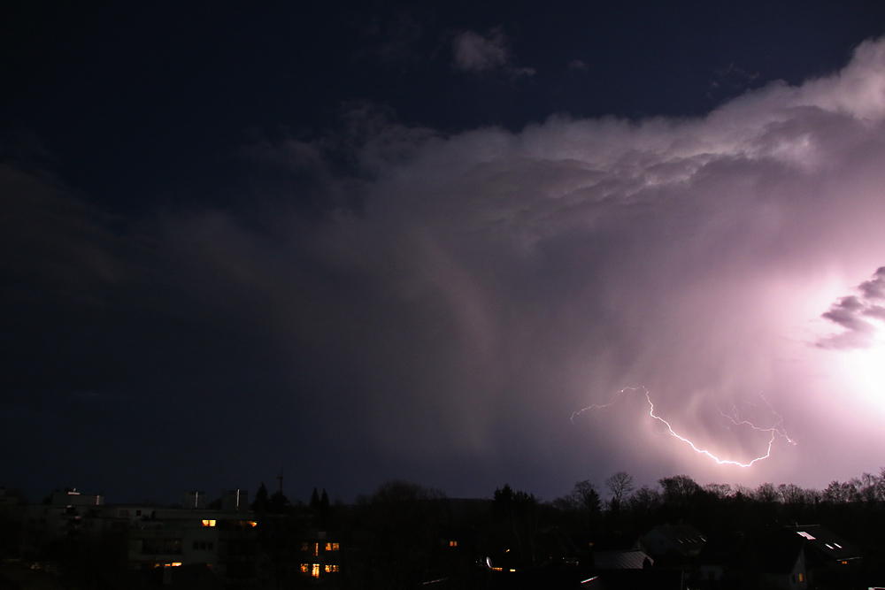 Gewitterwolke mit Blitz