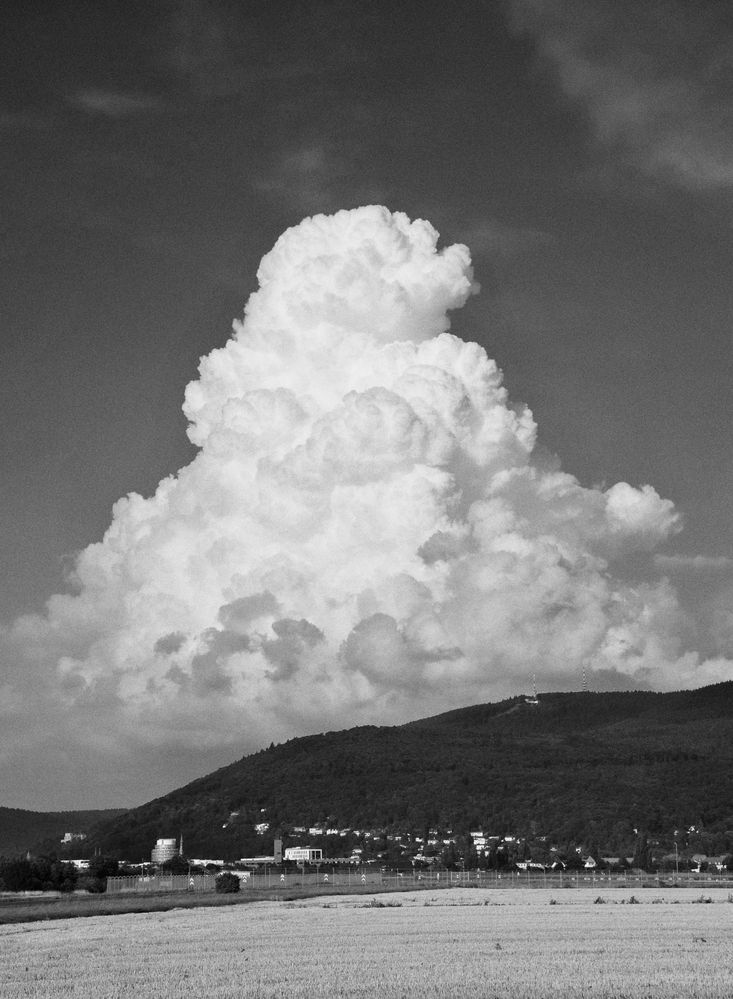 Gewitterwolke über dem Königstuhl 2