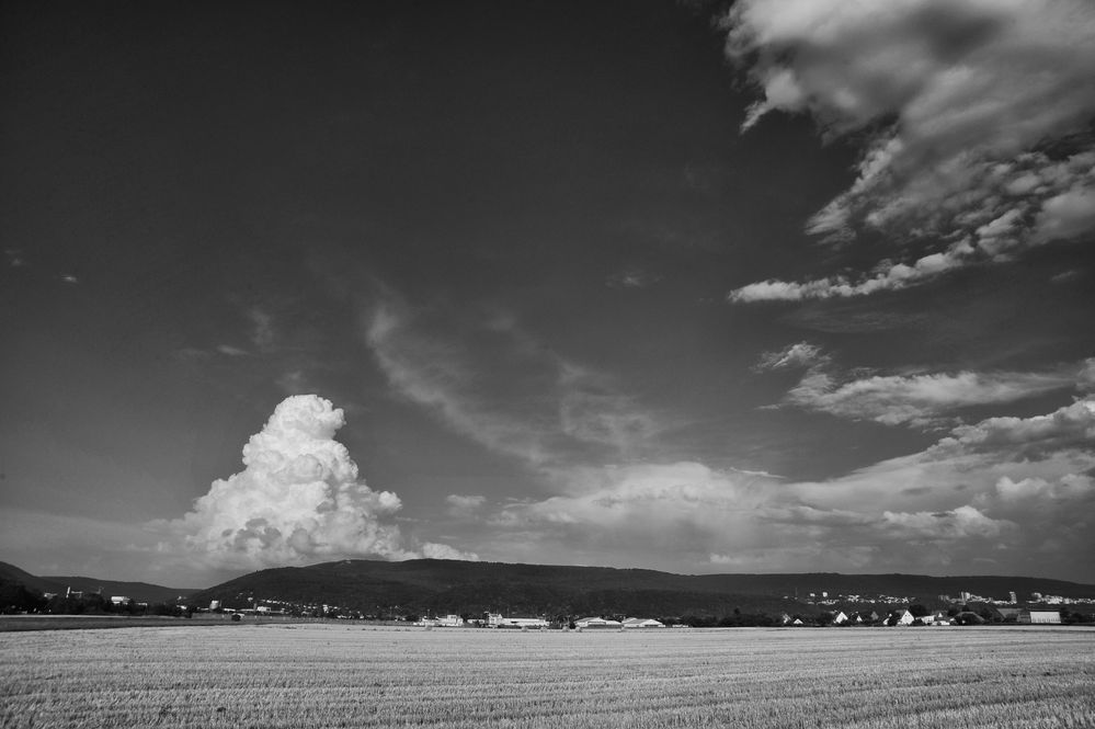 Gewitterwolke über dem Königstuhl