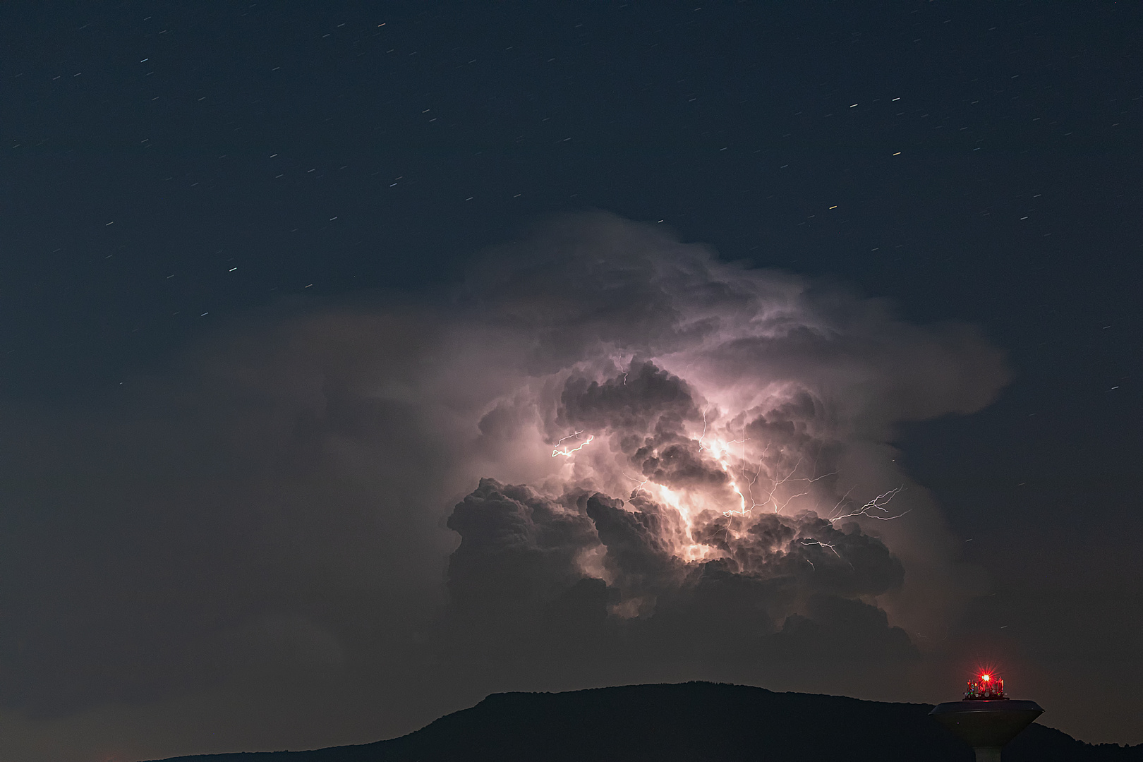 Gewitterwolke über der Schwäbischen Alb