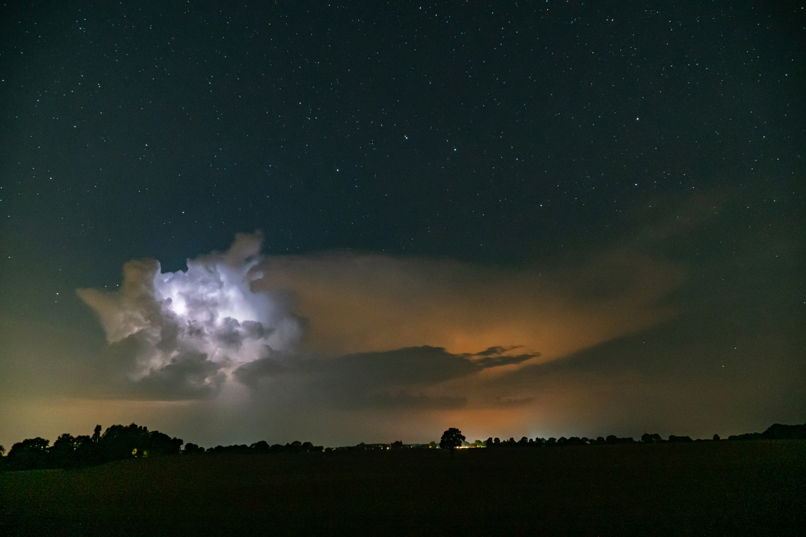 Gewitterwolken Foto & Bild | wolken, natur, nachtaufnahme Bilder auf