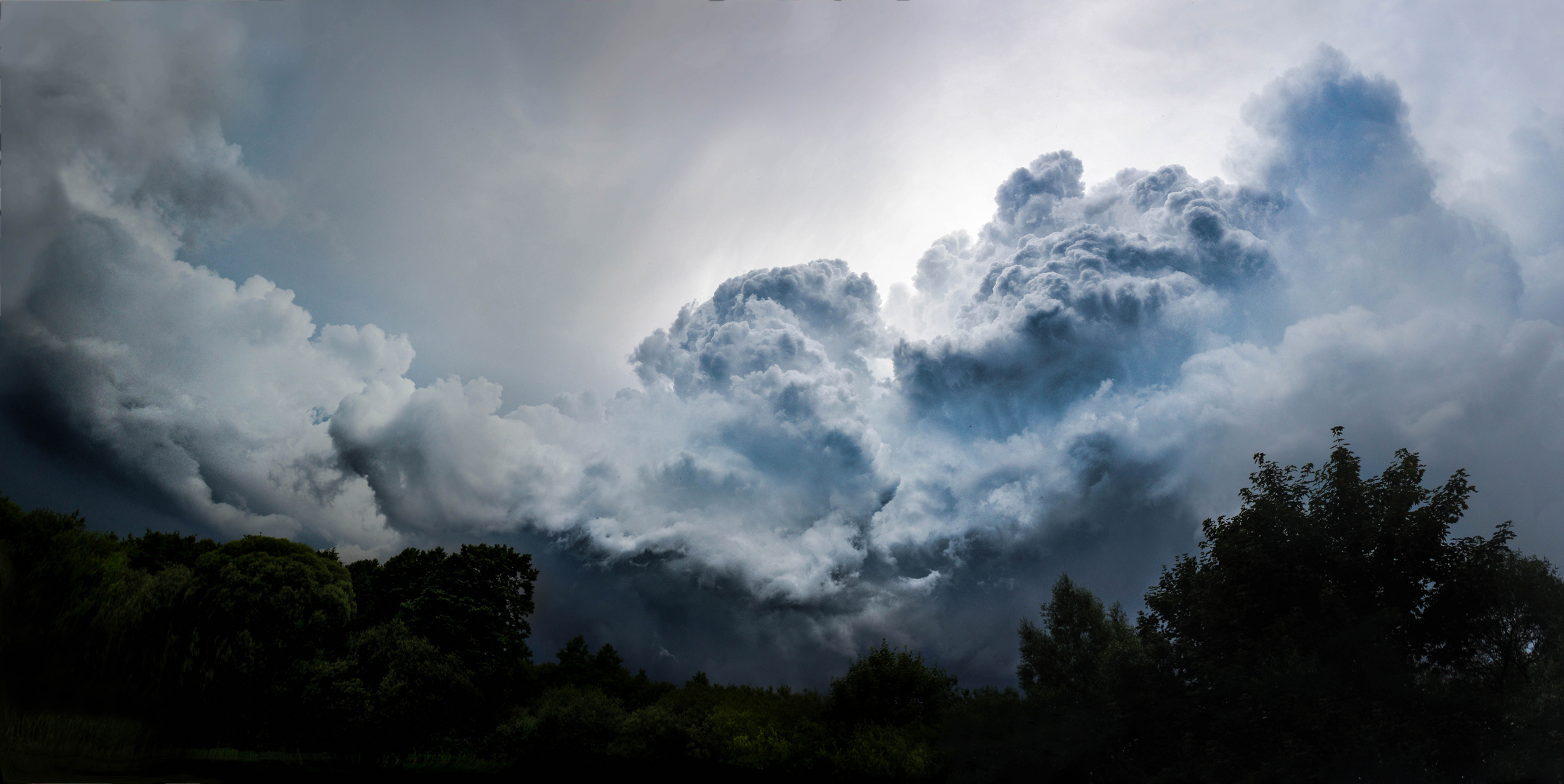 Gewitterwolken Panorama Foto & Bild | wolken, panorama, gewitter Bilder