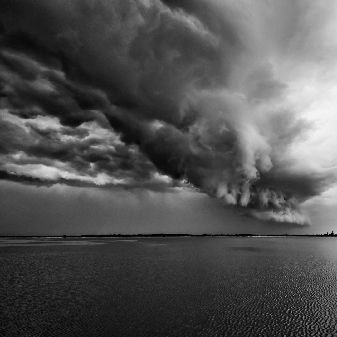 Gewitterwolken über dem Bodden