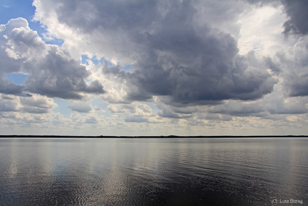 Gewitterwolken über dem Lebasee