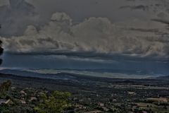 Gewitterwolken über der Provence