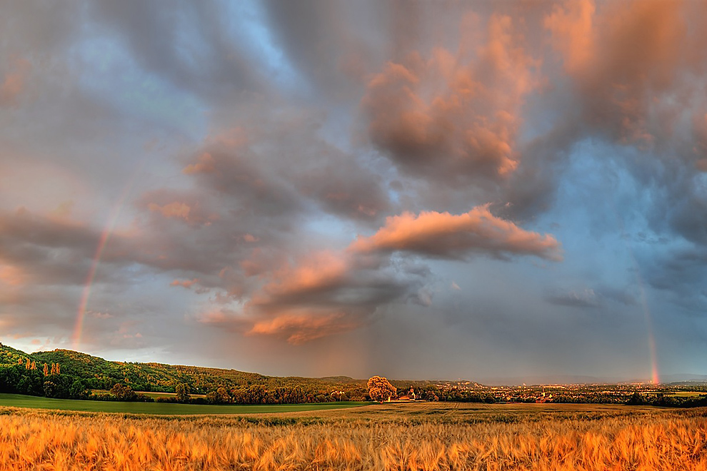 Gewitterwolken über Rommersdorf