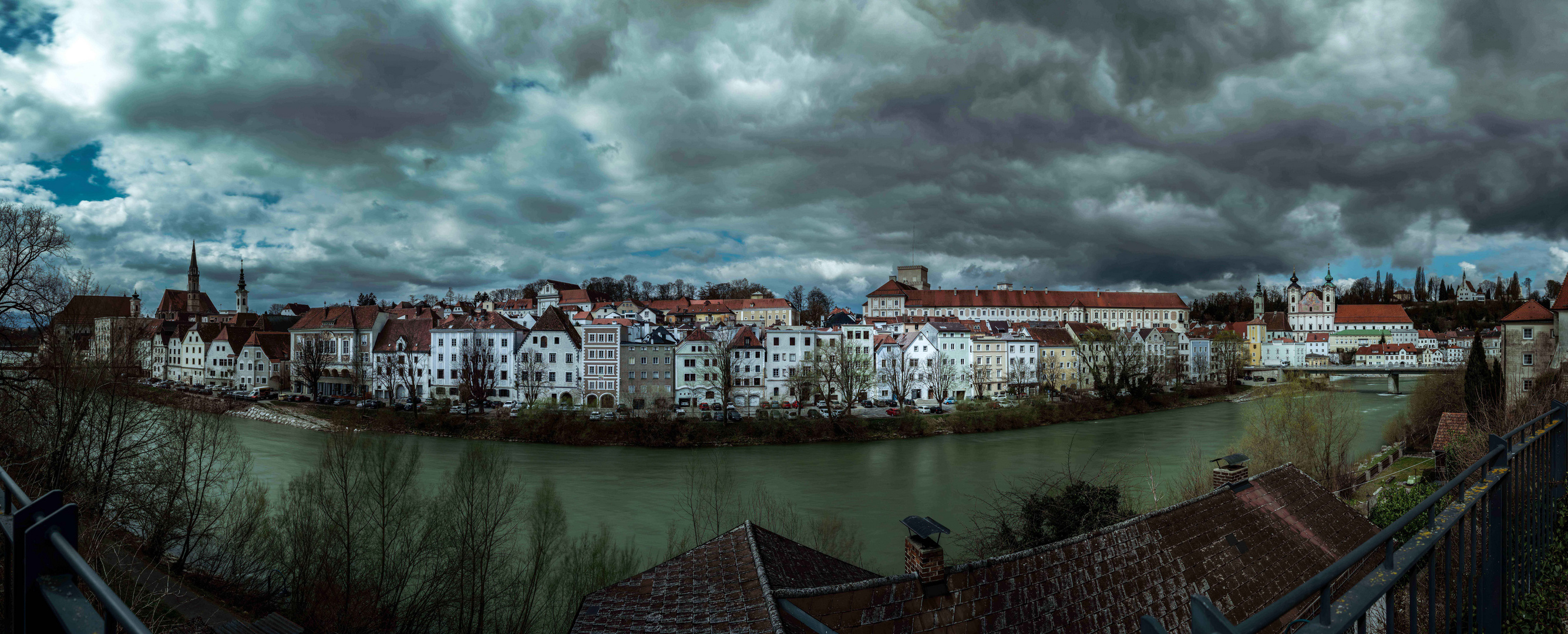 Gewitterwolken über Steyr