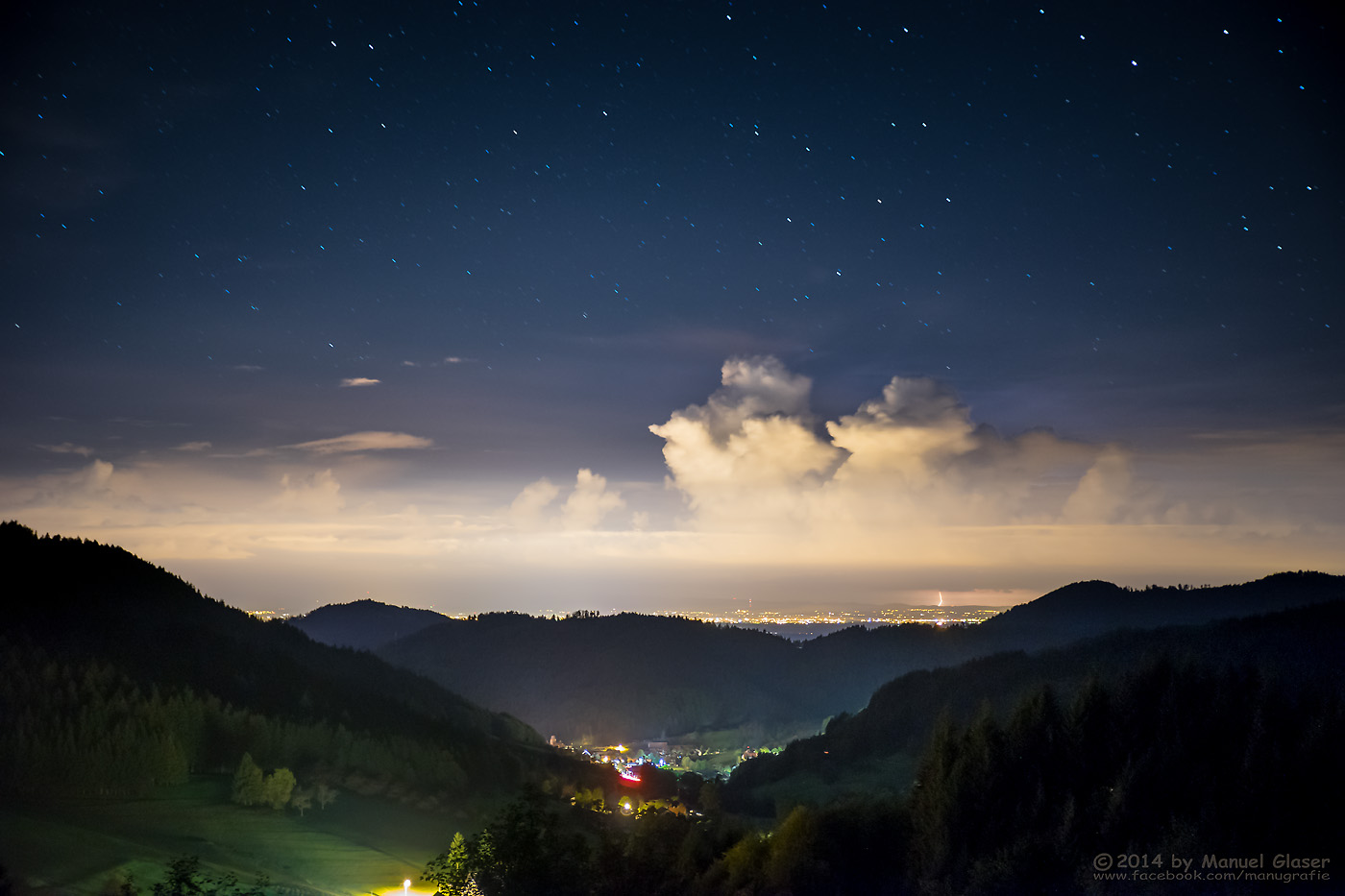 Gewitterwolken unter'm Sternenhimmel