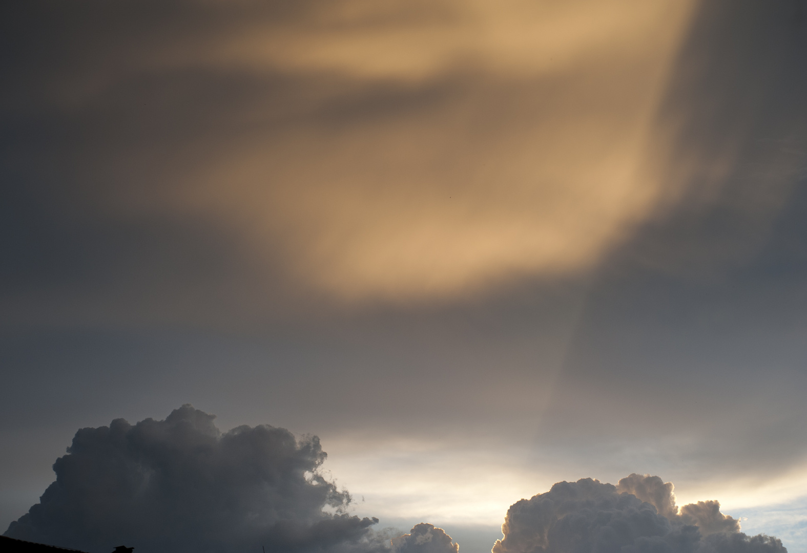 gewitterwolken ziehen auf nr. 2