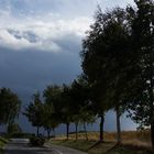 Gewitterwolken ziehen DÜSTER herauf