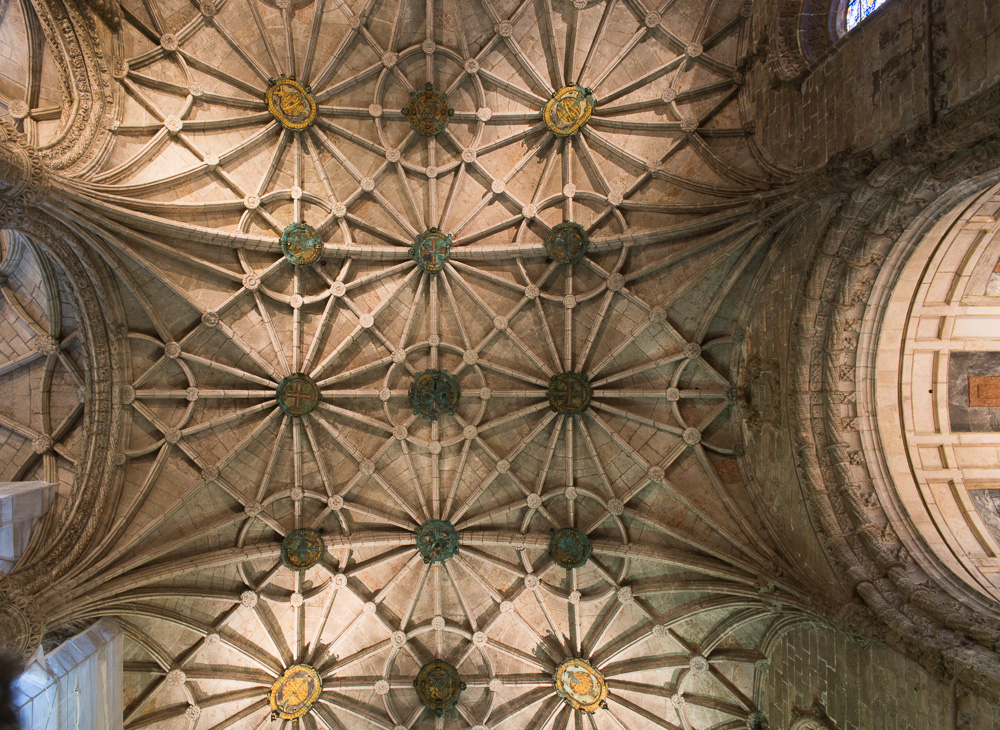 Gewölbe im Hieronymus-Kloster - Lissabon