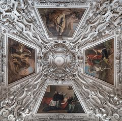 Gewölbedecke im Salzburger Dom