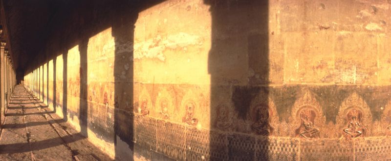 Gewölbegang in Angkor Wat