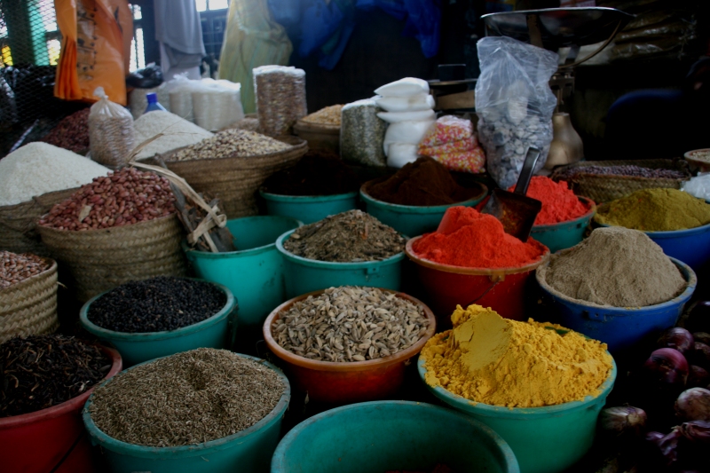 Gewürze auf dem Markt in Mombasa