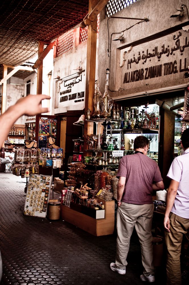 Gewürzmarkt im alten Dubai by tb-photo 