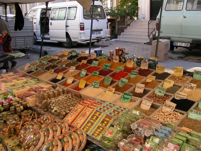 Gewürzstand auf dem Basar in Manavgat