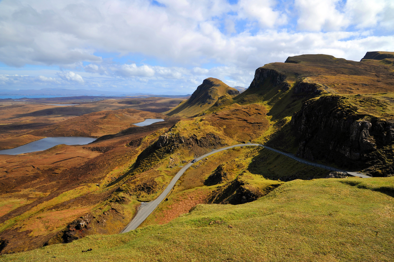 Gewundene Straße auf Skye