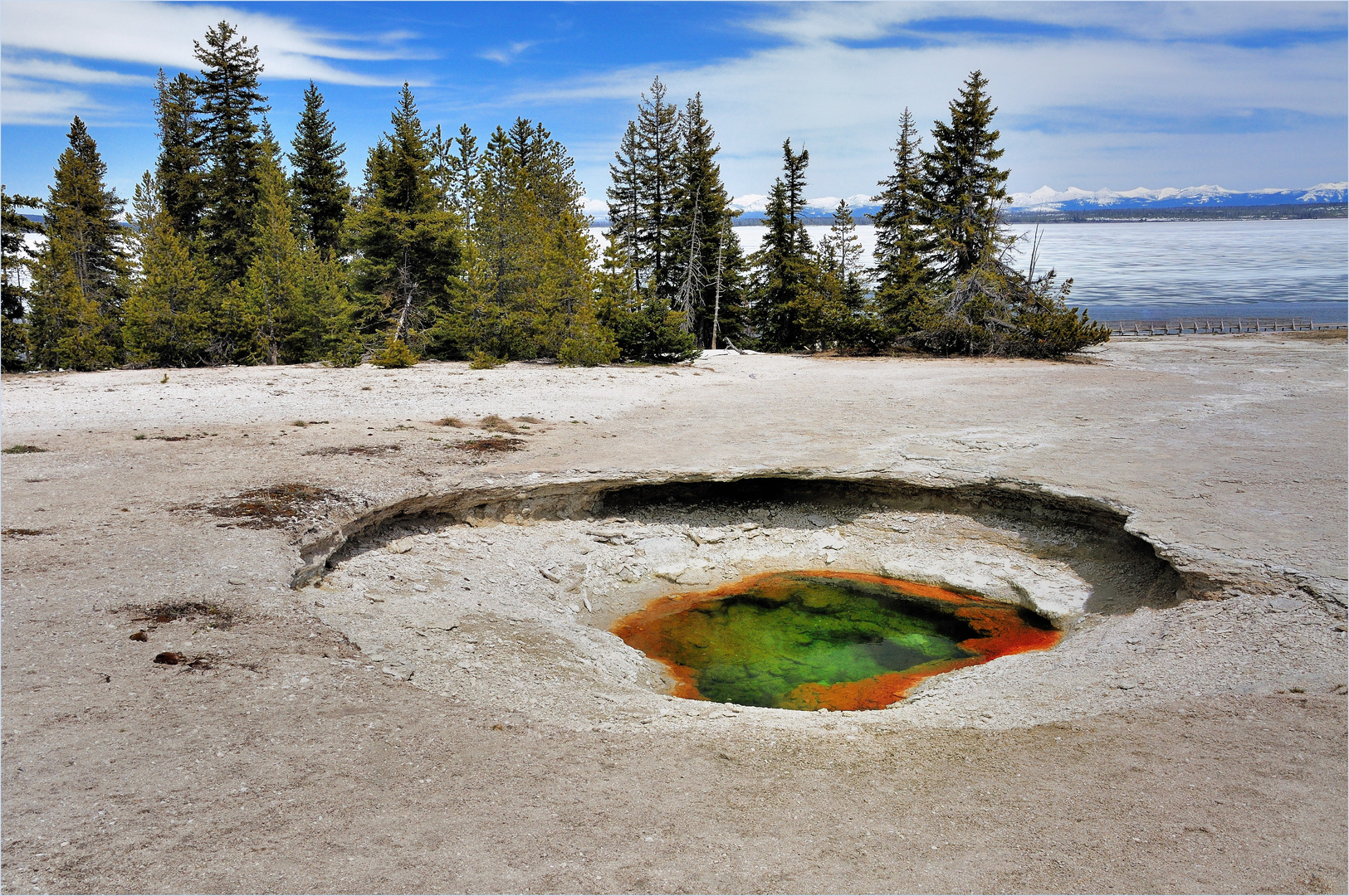 Geyser im Yellowstone National Park 3