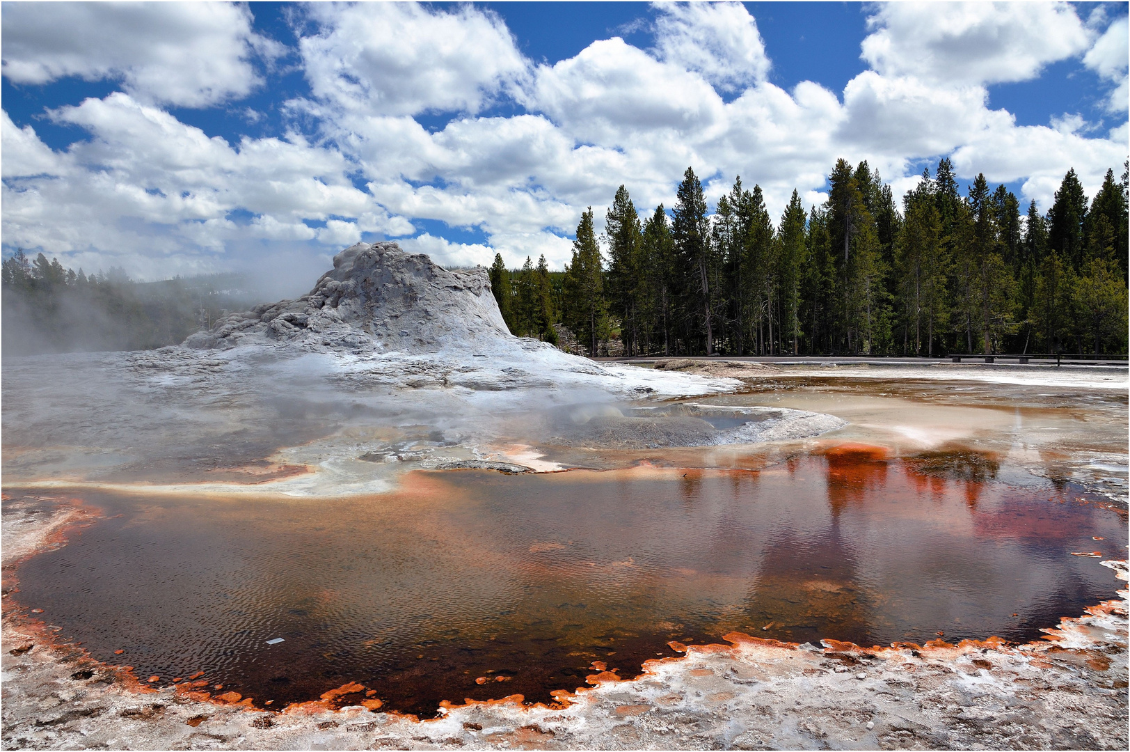 Geyser im Yellowstone National Park