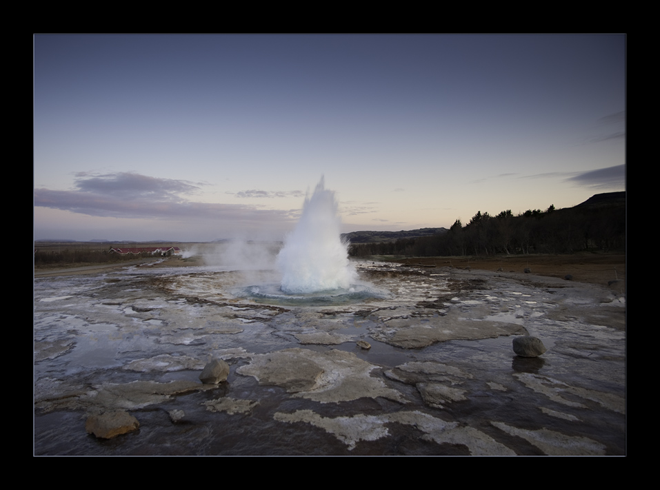 geysir um mitternacht