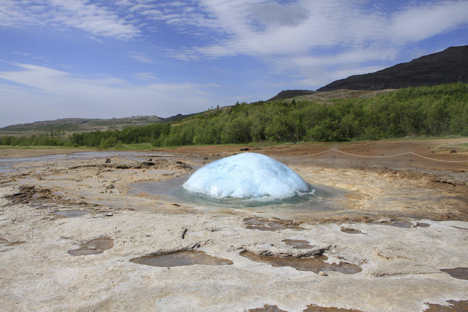 Geysir vor der Explosion