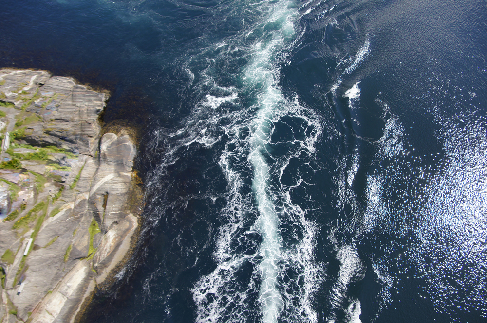 Gezeitenstrom in Saltstraumen an der Norwegischen Küste