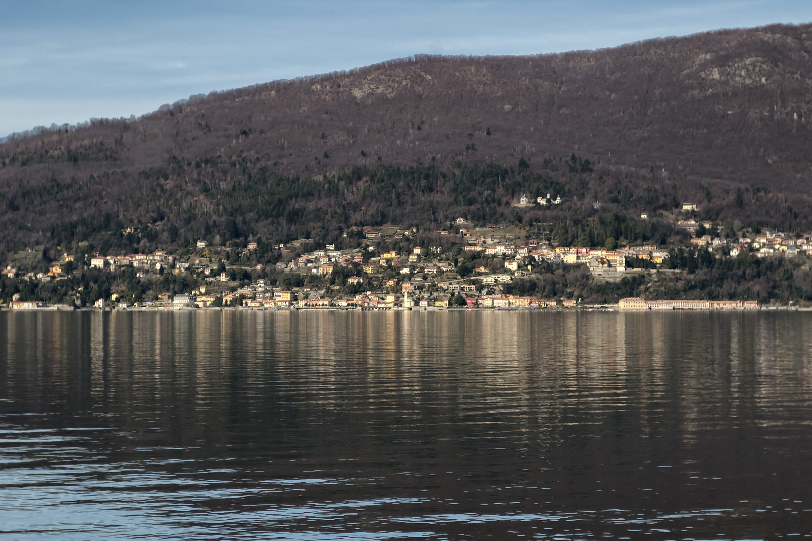 Ghiffa, riflessi nel lago