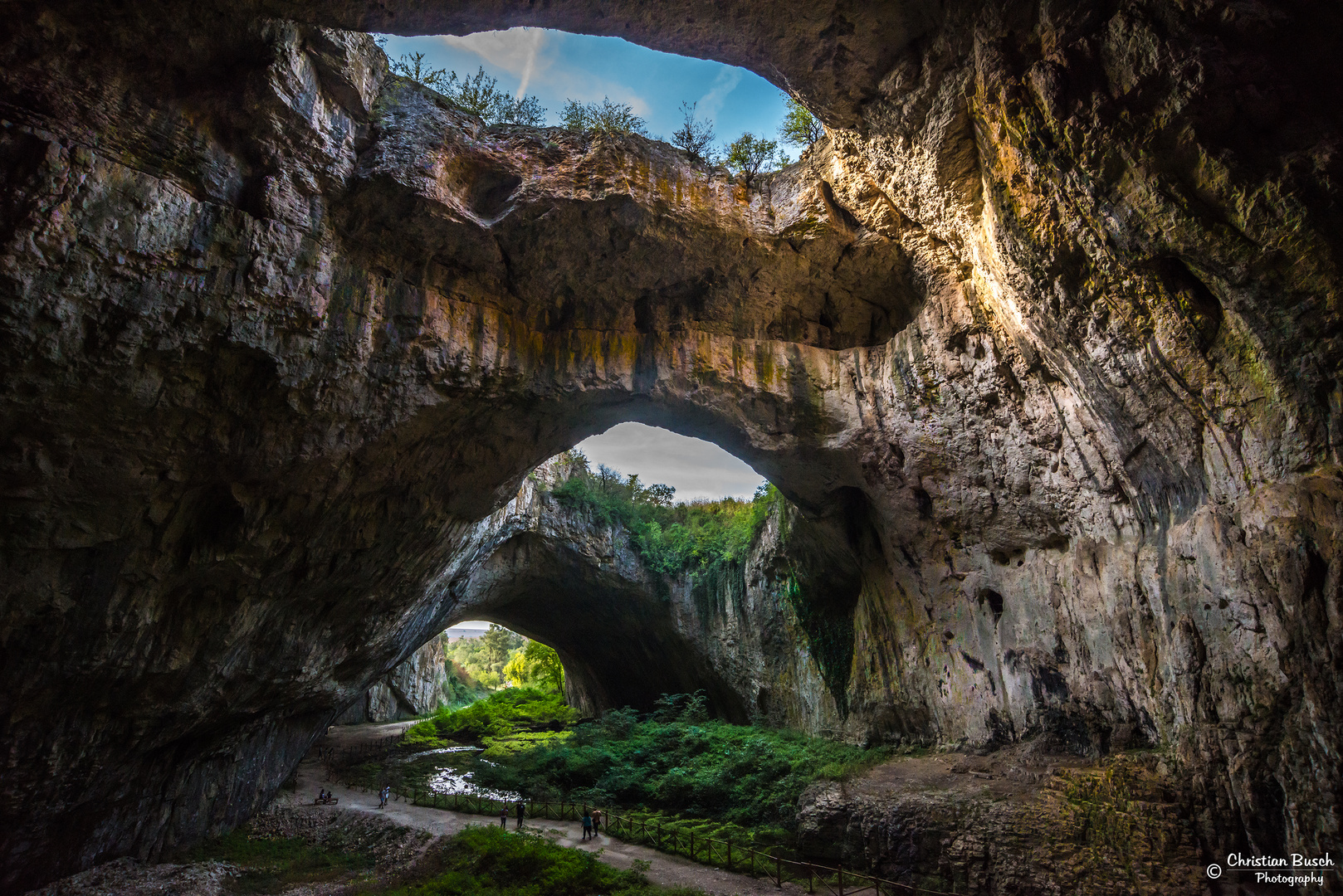 Giant Cave