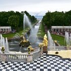 Giardini di Peterhof a San Pietroburgo 