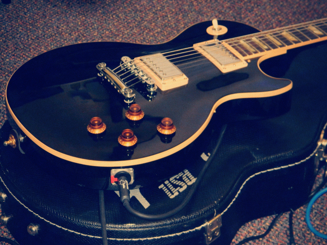 Gibson.