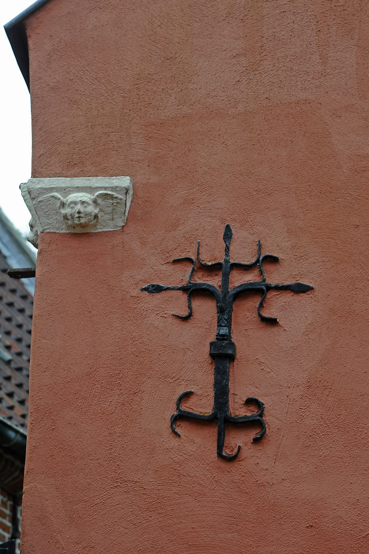 Giebeldetails in der Altstadt von Leer (Ostfriesland)