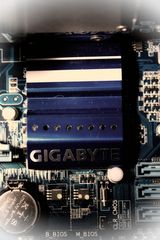 GIGABYTE