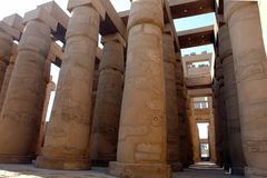 Giganten im Karnak Tempel