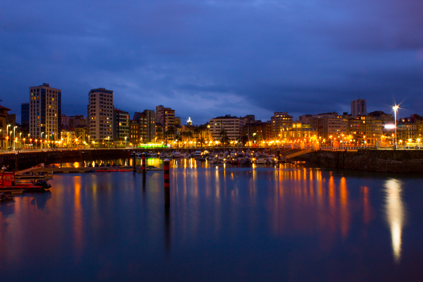 Gijón  la nuit