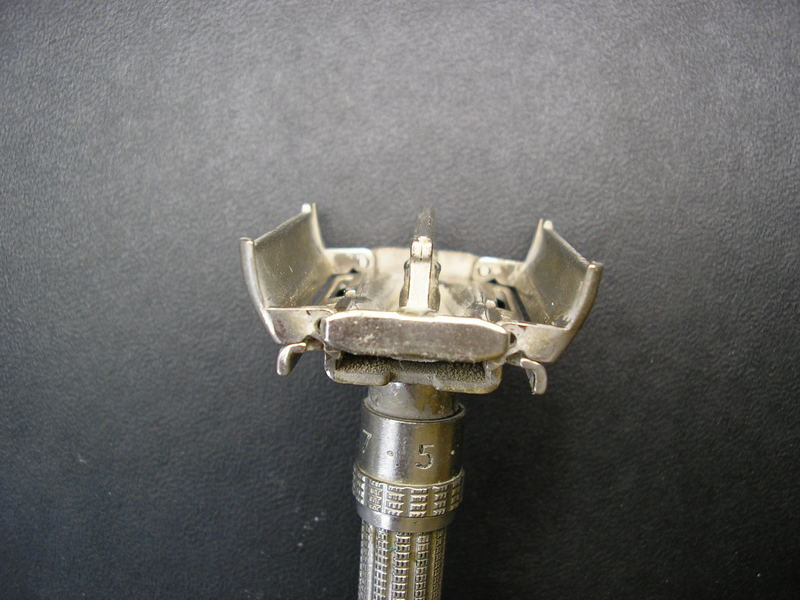 Gillette Adjustable 02