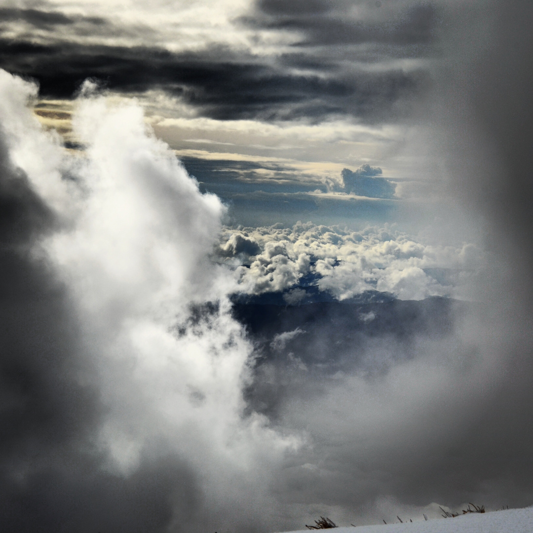 Giochi di nuvole sul Monte Marmagna