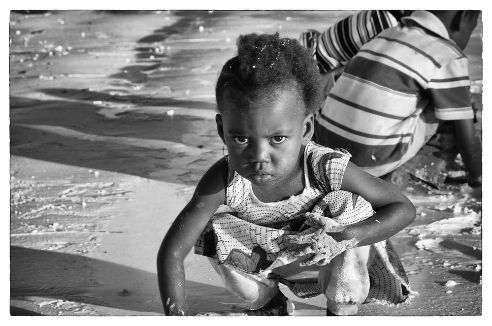 Giochi sulla spiaggia di Kiwengwa (Zanzibar)