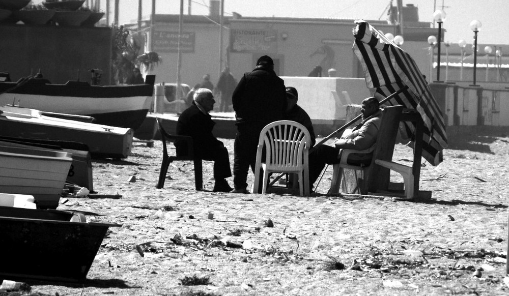 gioco delle carte in spiaggia