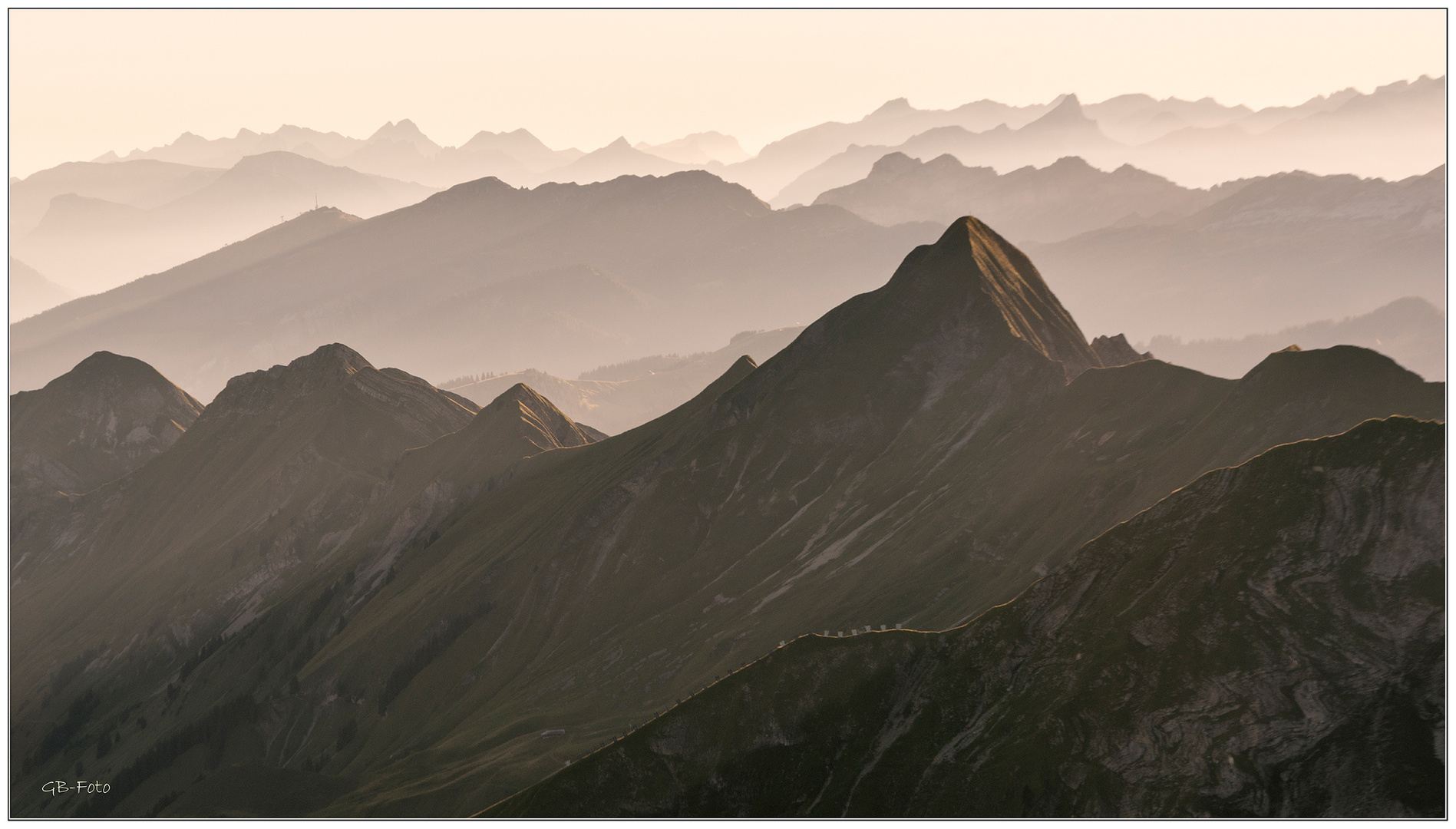 Gipfel, Gipfel und nochmals Gipfel Foto & Bild | landschaft, natur ...