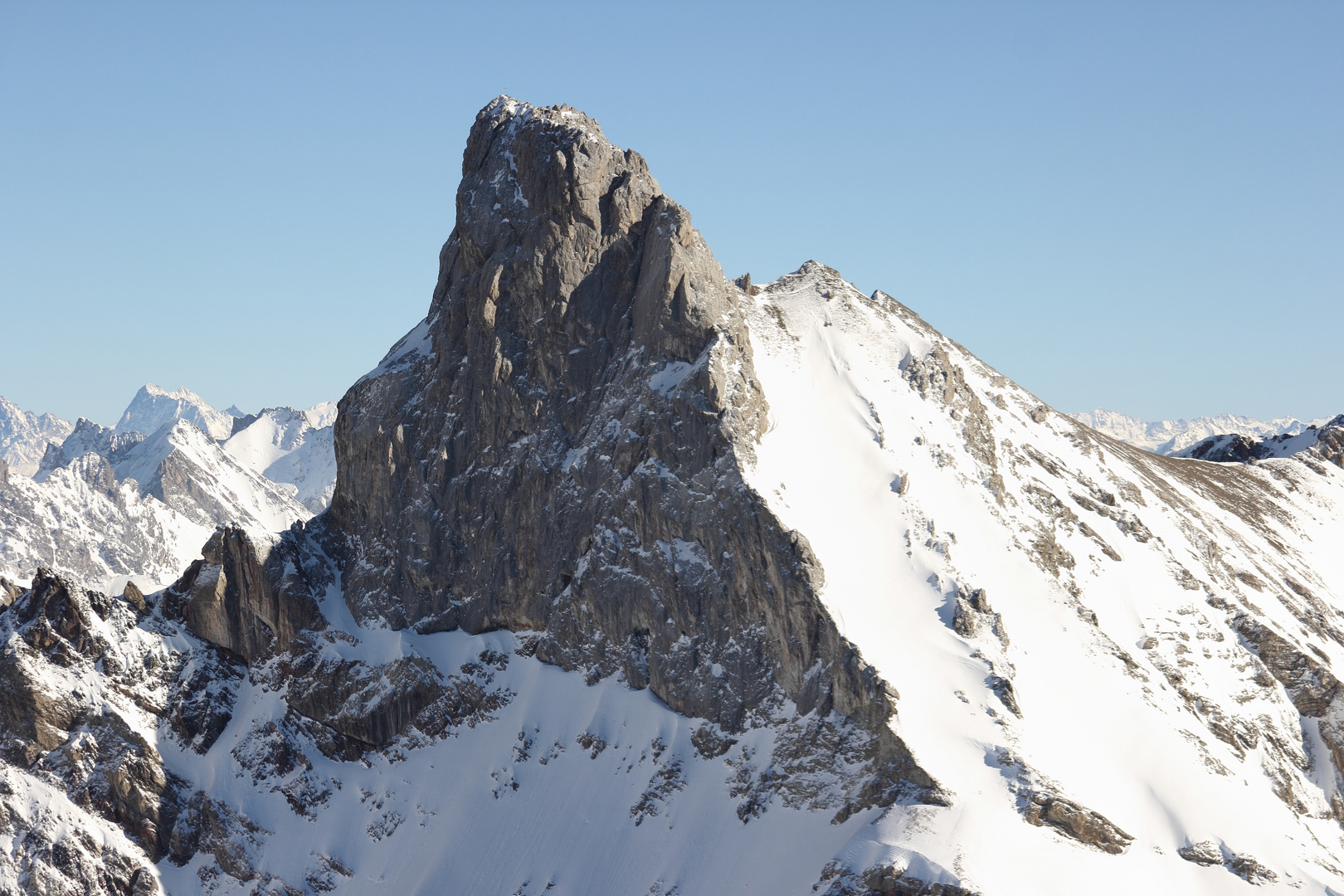 Gipfel- soweit das auge reicht -:)) - Durchflug durch die Lechtaler Alpen 