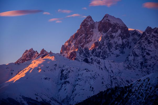 Gipfel Ushba 4700 m..