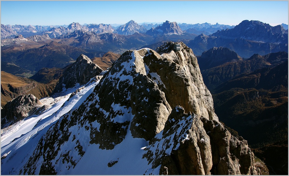 Gipfelaussicht von der Königin der Dolomiten - die Marmolada (di Penia) !