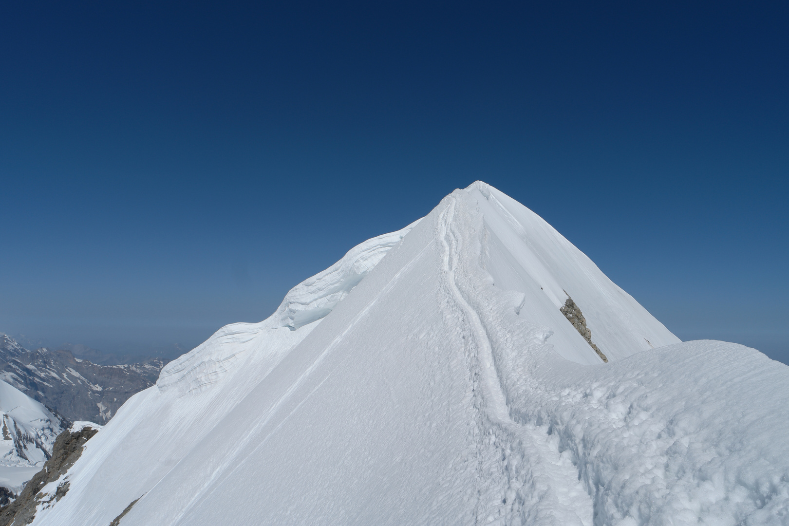 Gipfelgrat des Mönch (4107m)