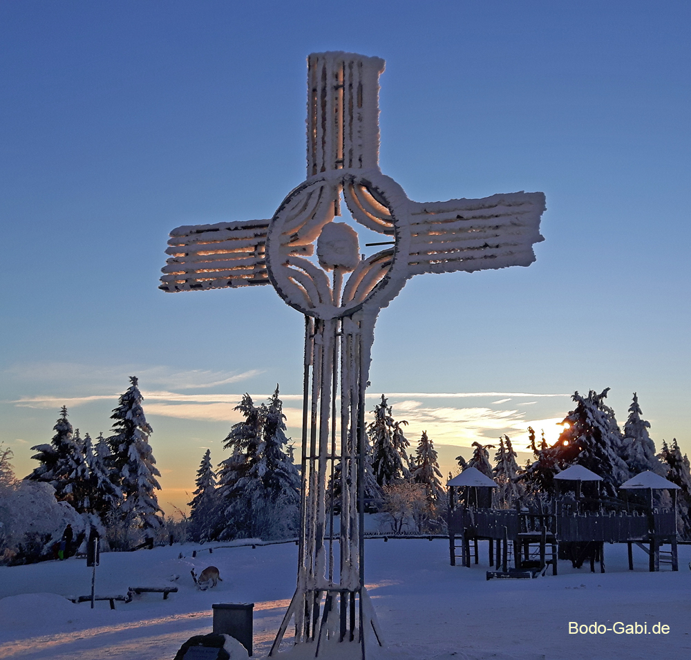 Gipfelkreuz am Großen Feldberg