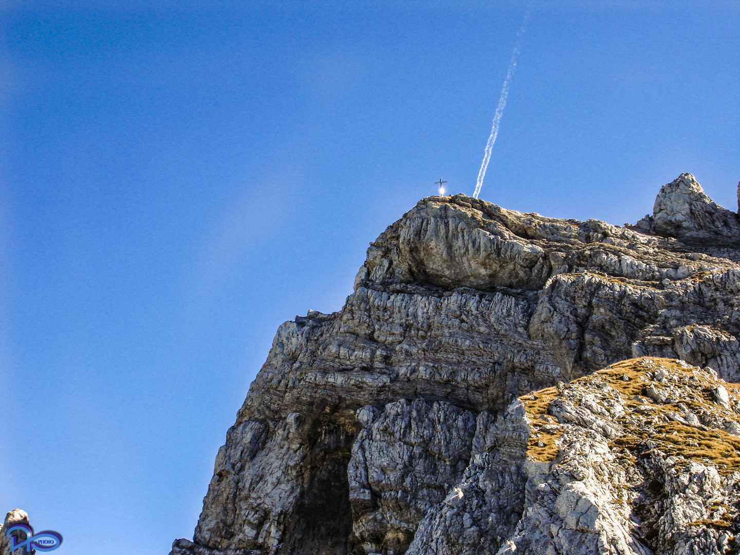 Gipfelkreuz auf der westlichen Karwendelspitze