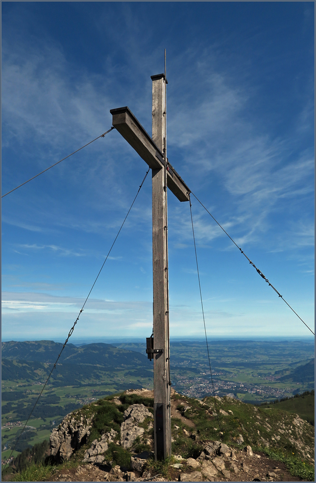 Gipfelkreuz Entschenkopf (2043 m)